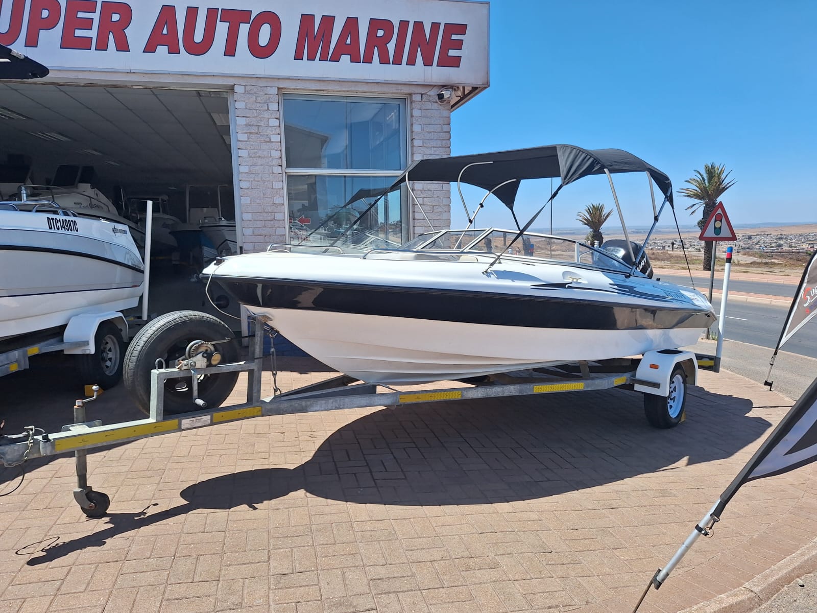 170 SUNSPORT ON GALV TRAILER WITH 115HP MERCURY OPTIMAX - Image 5
