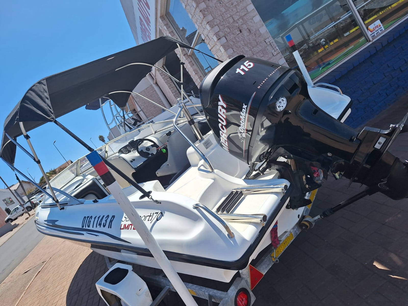 170 SUNSPORT ON GALV TRAILER WITH 115HP MERCURY OPTIMAX - Image 6