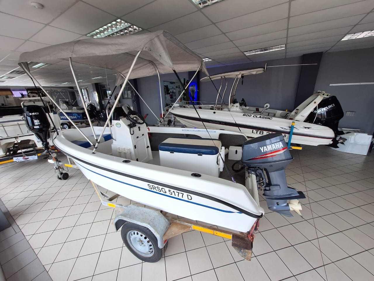 465 Explorer 60HP Yamaha 2-Stroke - Image 5
