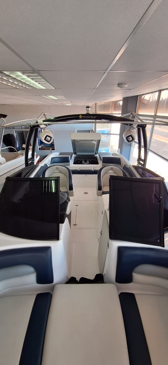 720 ODYSSEY ON TRAILER WITH 6.2L MERCRUISER 350HP - Image 4