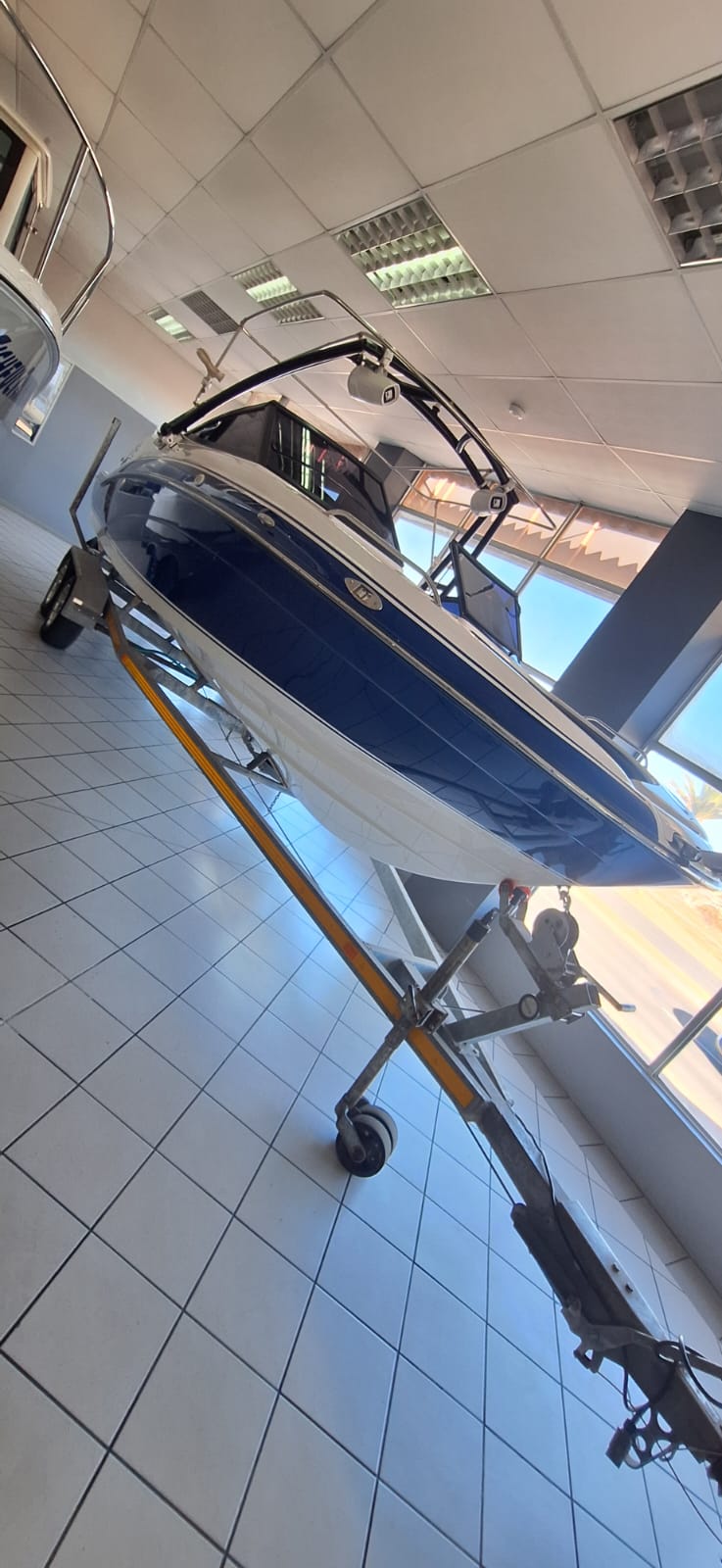 720 ODYSSEY ON TRAILER WITH 6.2L MERCRUISER 350HP - Image 10
